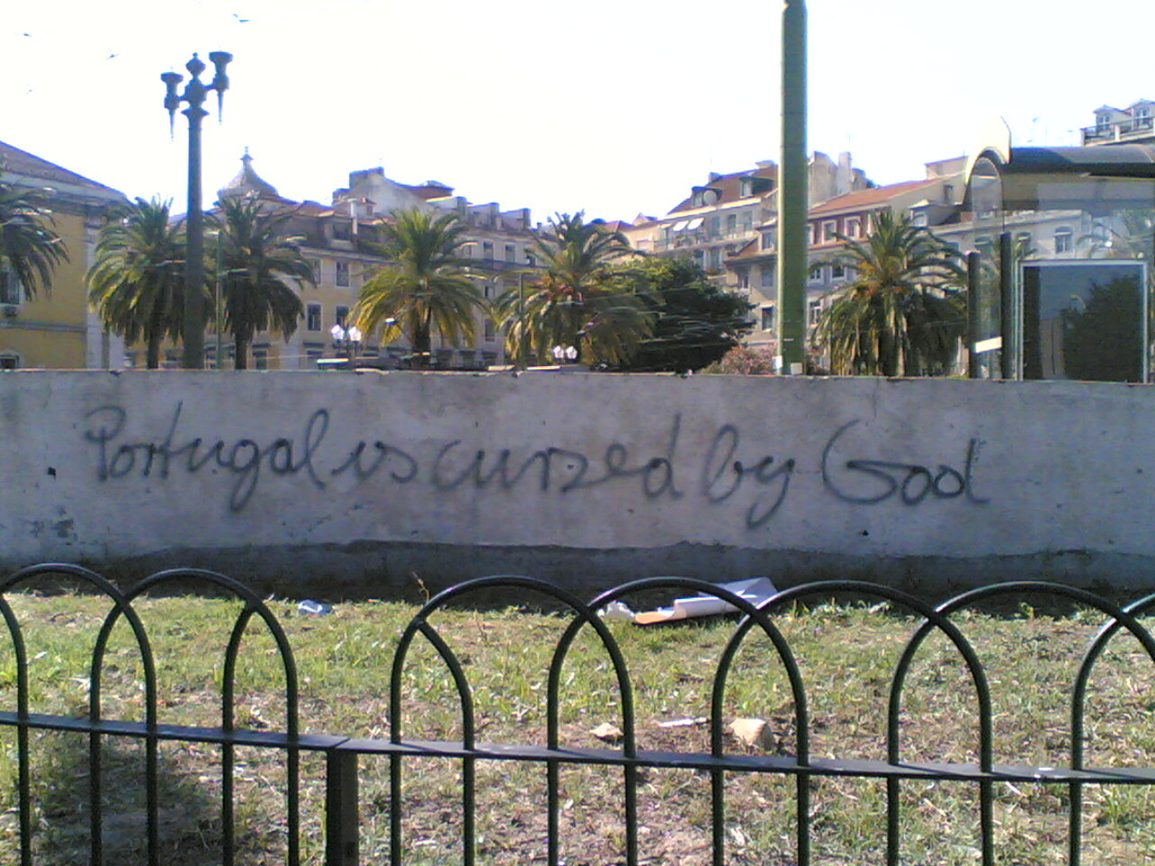 [País+amaldiçoado.jpg]