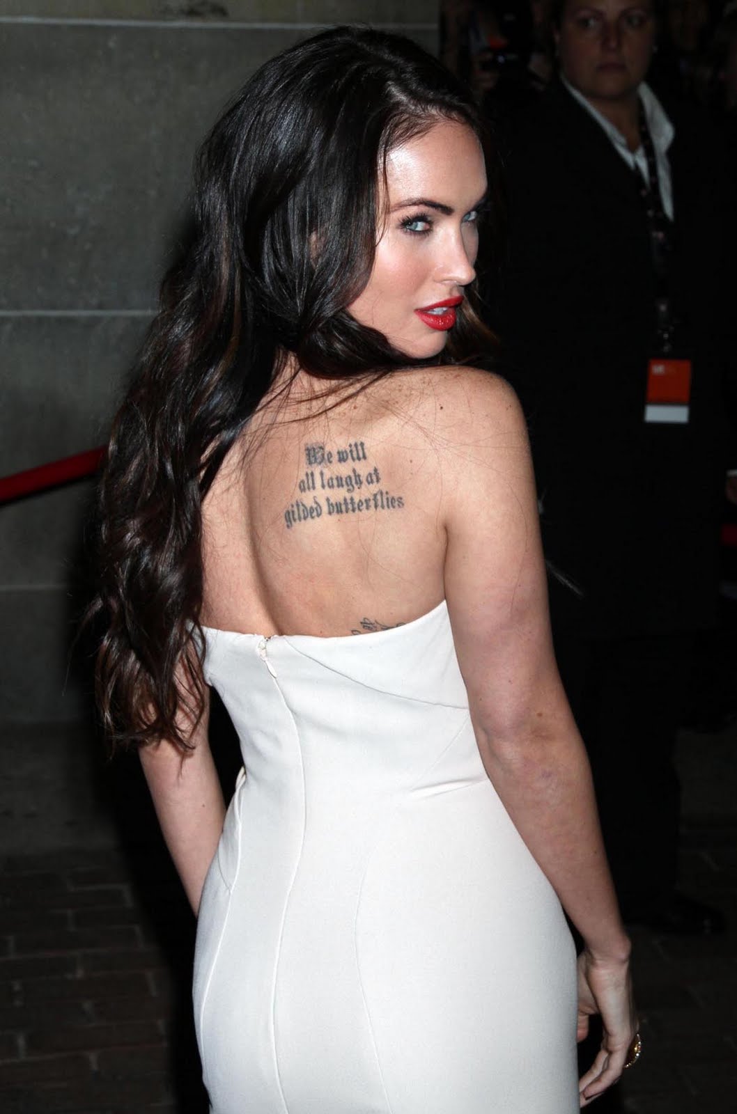 http://4.bp.blogspot.com/_6Siaso1iyKM/TI7c0CHTBmI/AAAAAAAAQ_E/t51aEWQ2-wY/s1600/megan_fox+(3).jpg
