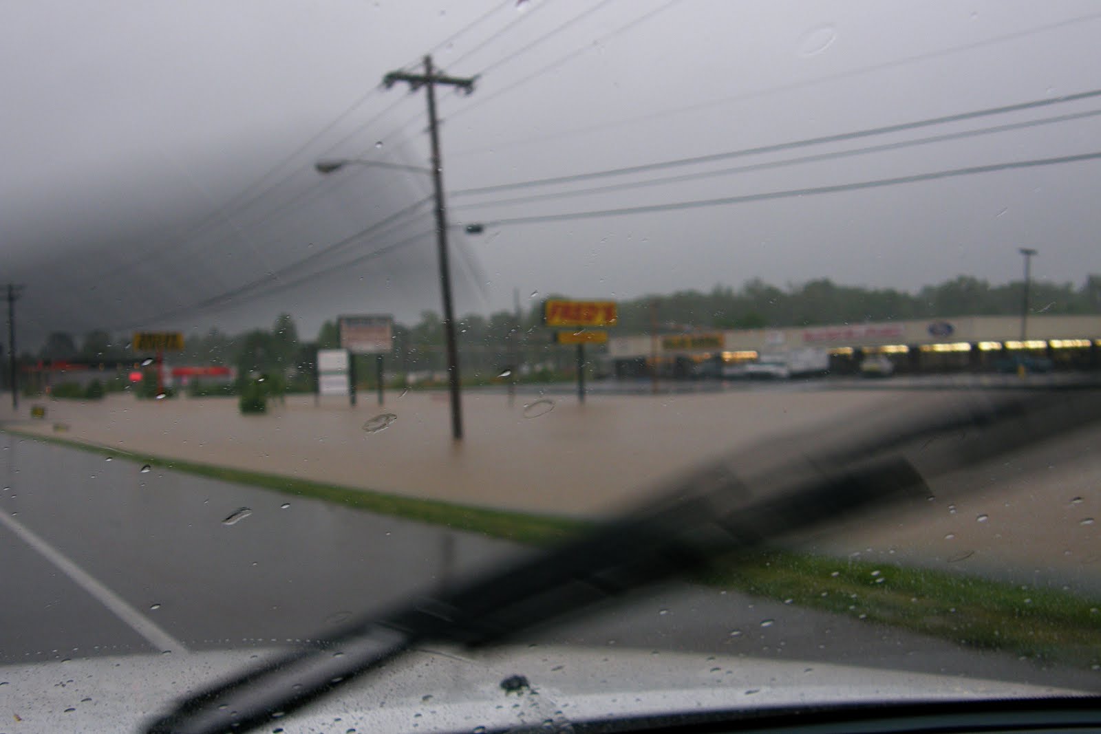 My World Flooding in West Tn, Camden,Tn. 50110