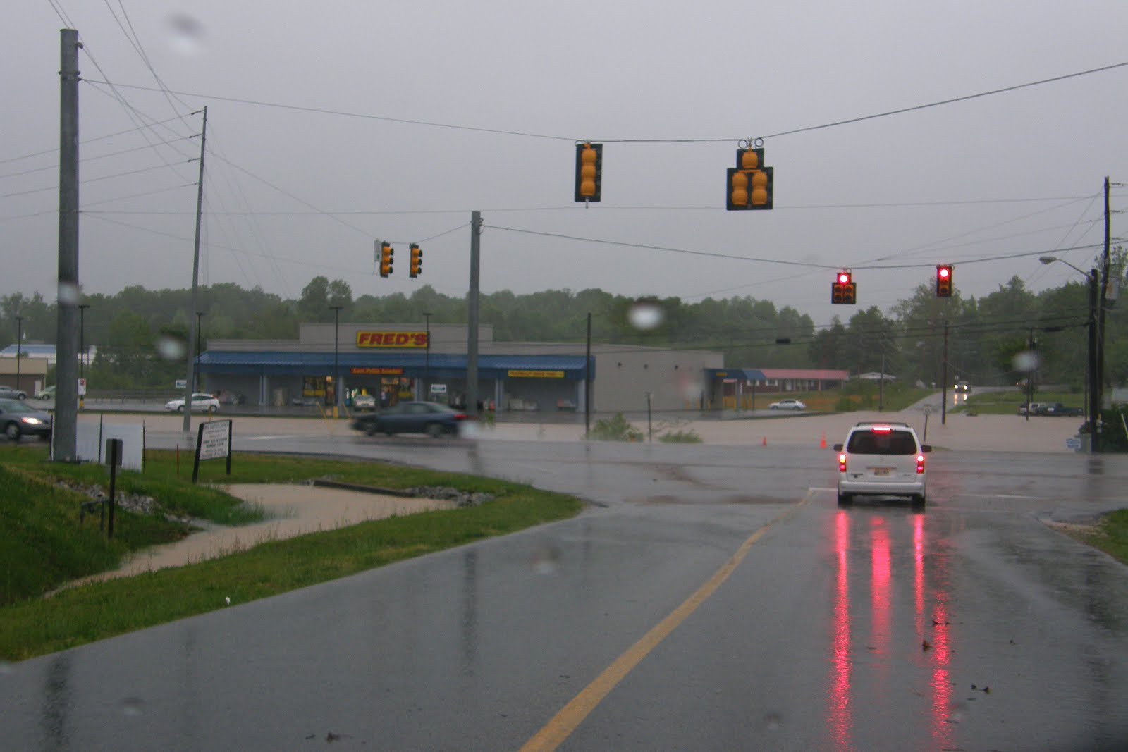 My World Flooding in West Tn, Camden,Tn. 50110