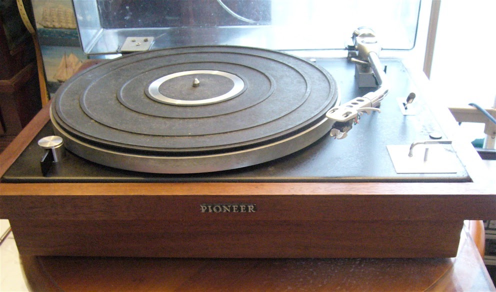 Enjoy life with LP's and Turntables 1. Idlerdrive turntable