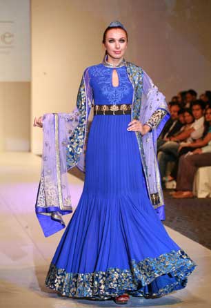 Modern and Stylish Vibrant Blue Wedding Jalabiya Modern and Stylish Vibrant Blue Wedding Jalabiya