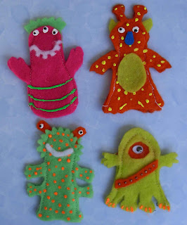alien finger puppets