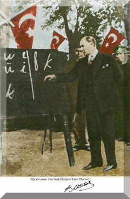 Başöğretmen Atatürk