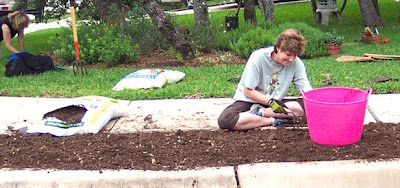 DivasoftheDirt, work bed 2