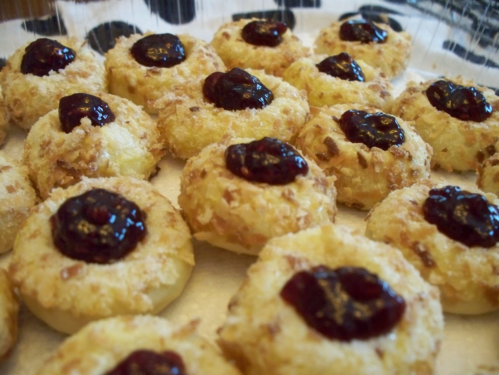 The Great Cookie* Challenge** June 1948 Jelly Centers