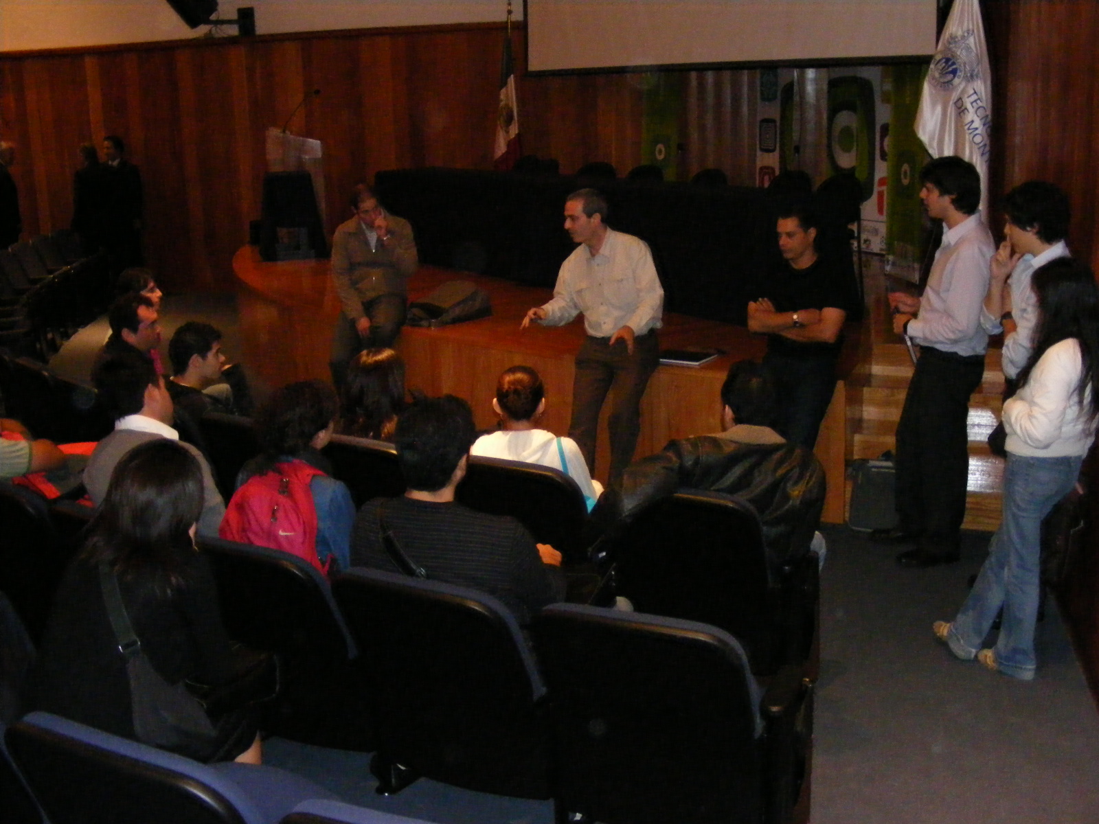 [DSCF9104.JPG]