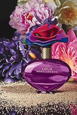 090511-lola-le-nouveau-parfum-de-marc-jac_aspx67601PageMainImageRef.jpg
