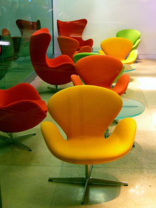 kingy design history betty egg chair arne jacobsen