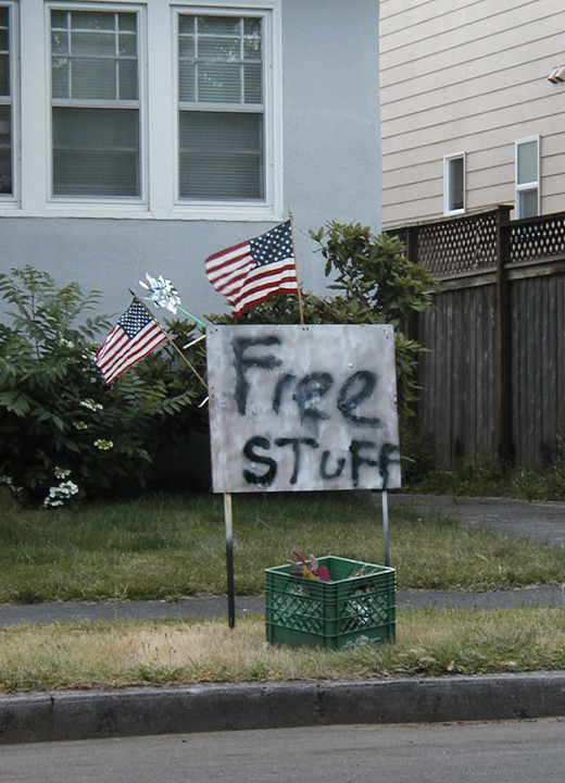 [Free_stuff.JPG]
