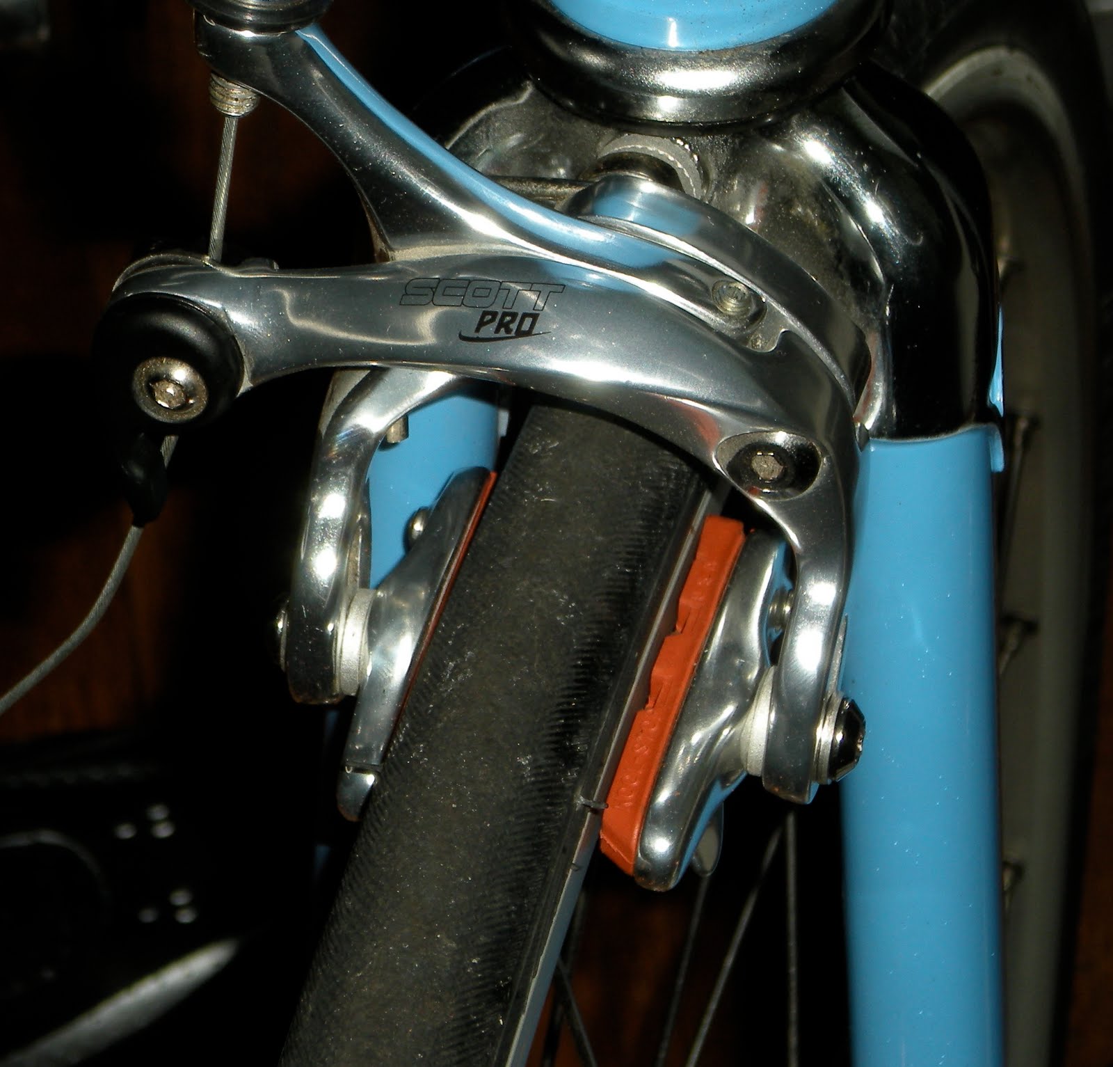 Salmon Brake Pads