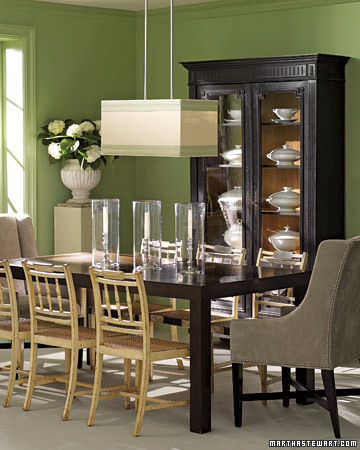 [mld103108_0907_diningrm_xl.jpg]