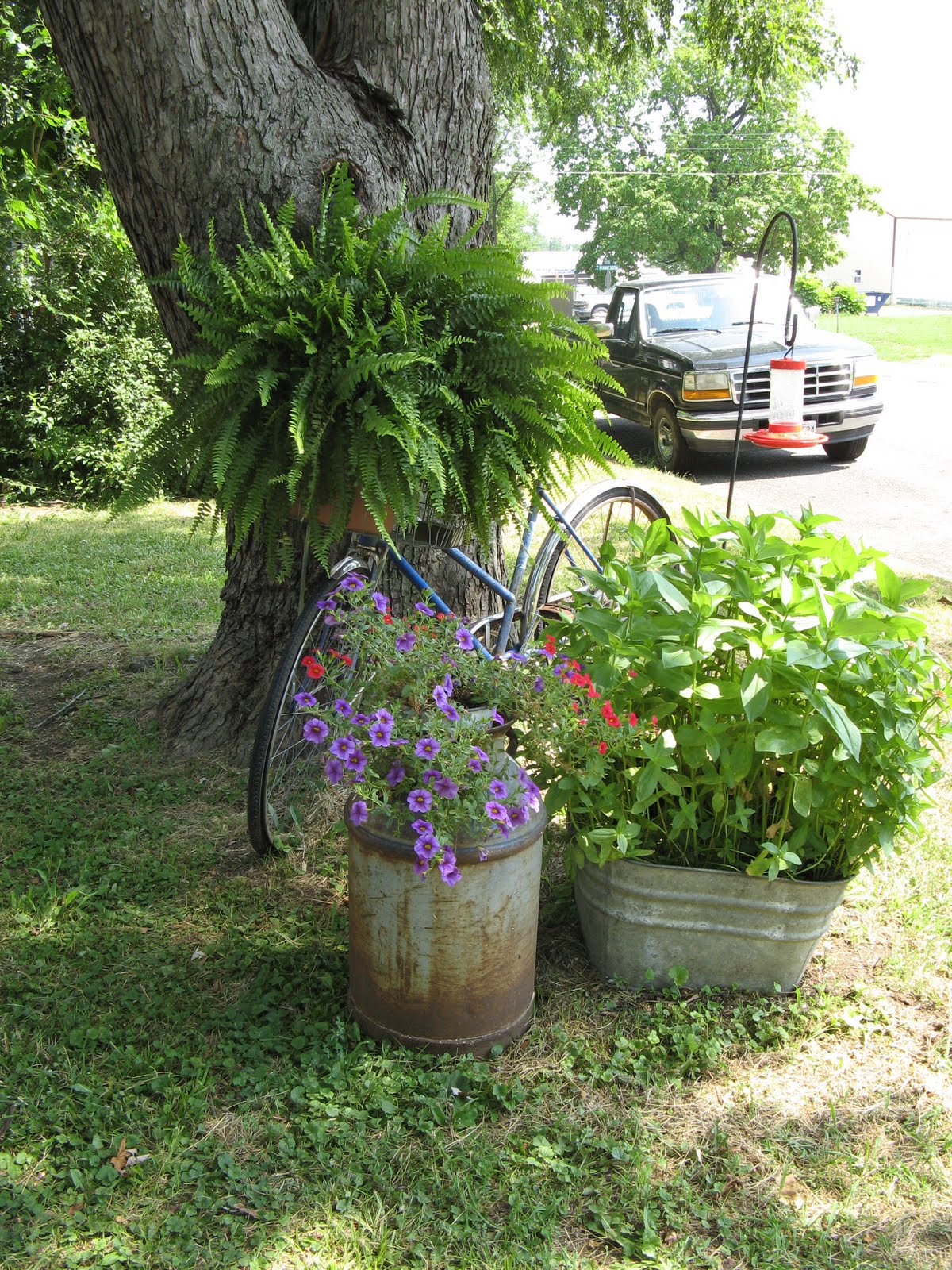 The Napping Quilter Milk Can and Flowers