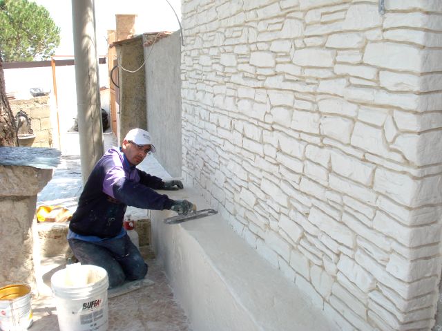 Claudio caruso decorazioni: applicazione intonaco stampato effetto ... Intonaco effetto pietra