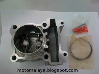 [racing-block-lc135-4.JPG]