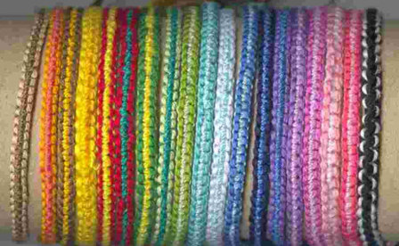 Brazaletes De Hilo