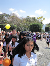 Guatemalteca in procession