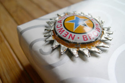 recycled bottle cap Christmas bow