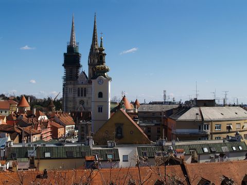 [AA189365.JPG]