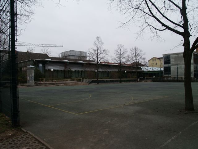 [2009-04-01-12h37m16.jpg]