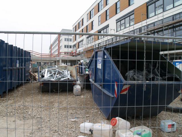 [2009-04-01-14h14m16.jpg]