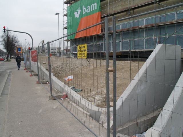 [2009-04-01-14h23m10.jpg]