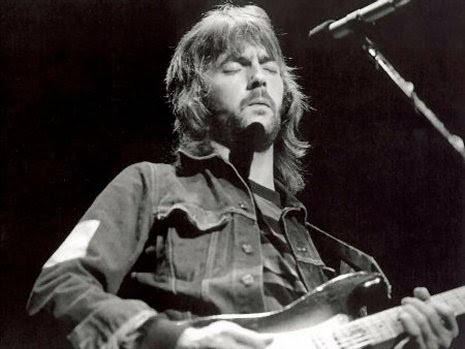 Eric Clapton: Tears in Heaven, Unplugged Version (Music Video 1992) - IMDb