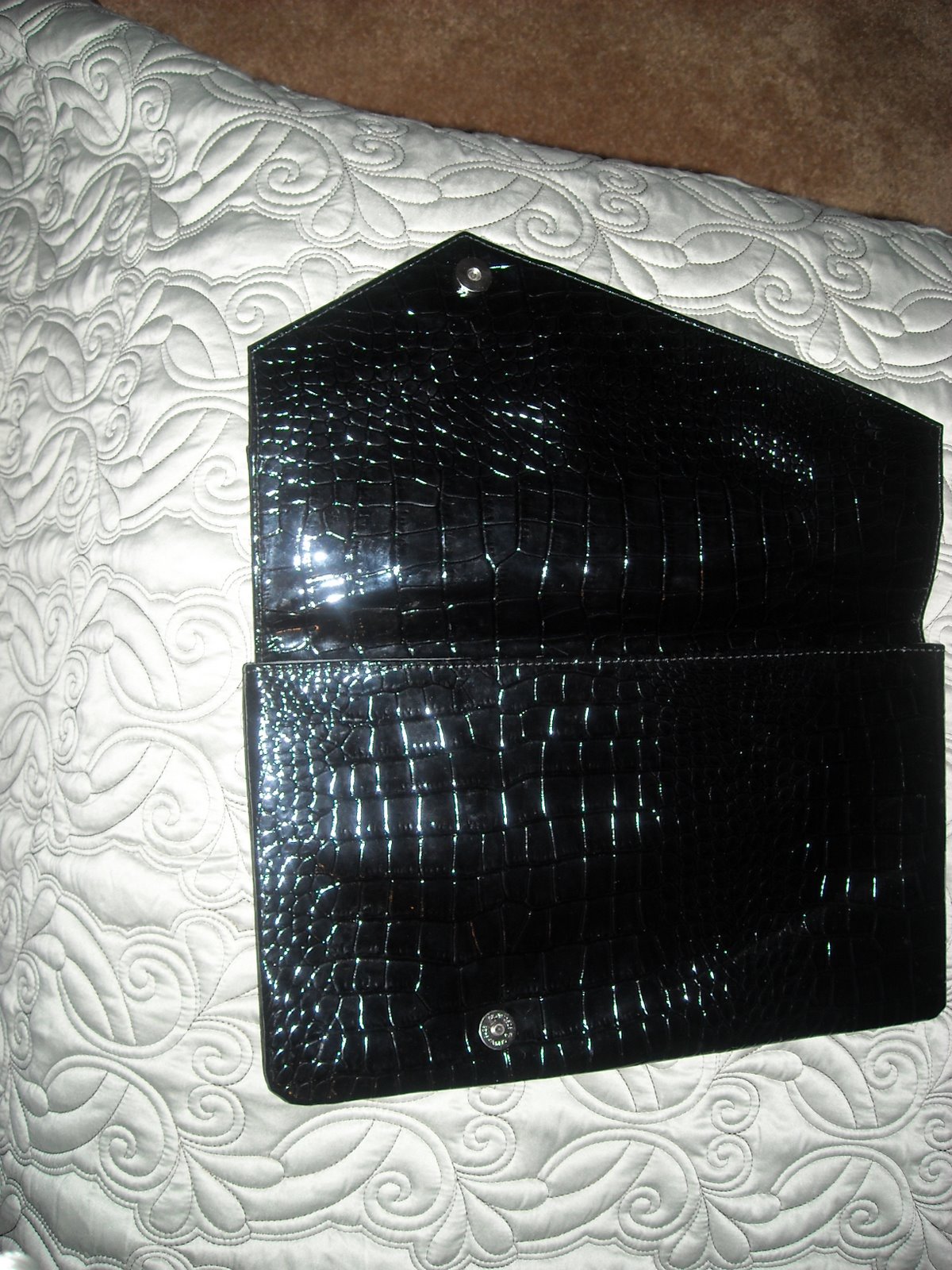 [black+purse.JPG]