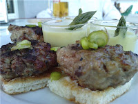 Hamburguesa de conejo del Bar Cacerías Felix el Navarro
