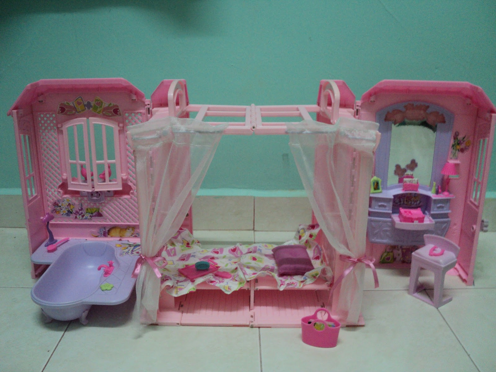 Nurul Azham's Shoppe: Barbie Magic Key House