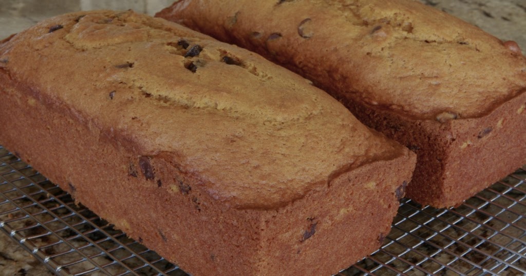 Amorris Kneaders' Pumpkin Chocolate Chip Bread