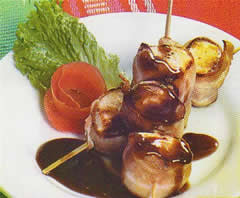 Anticuchos de pollo y tocino recetas
