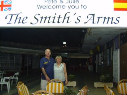 Pete & Julie welcome you all to