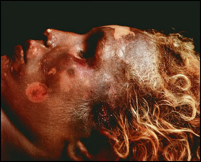 clique para ampliar Jane Doe killed by police - Andres Serrano