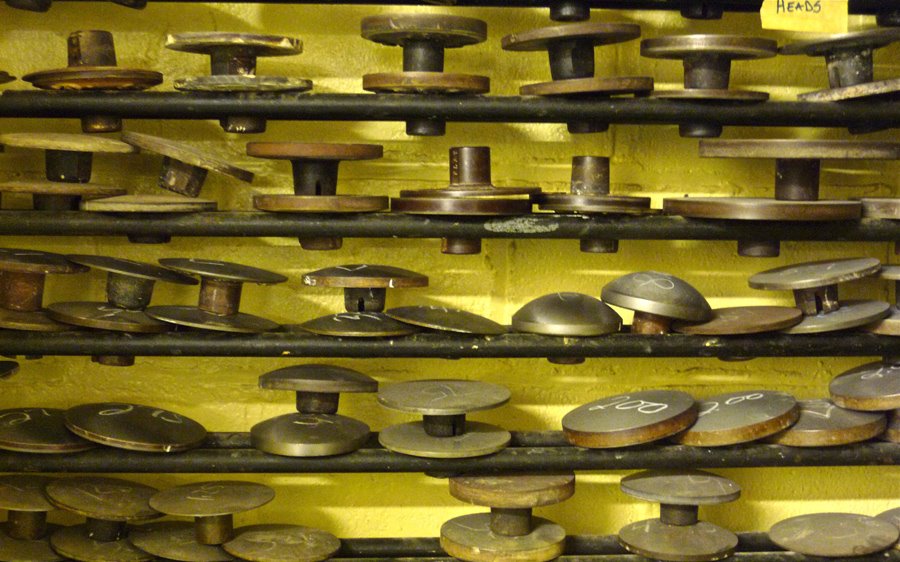 [SPIRIT+LEVELS-heads.jpg]