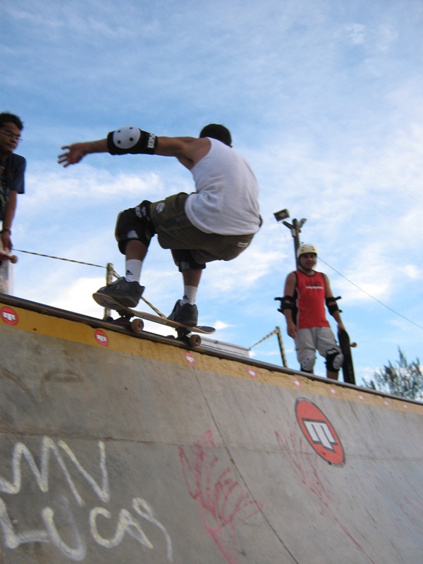 [Legend_2009_065.jpg]