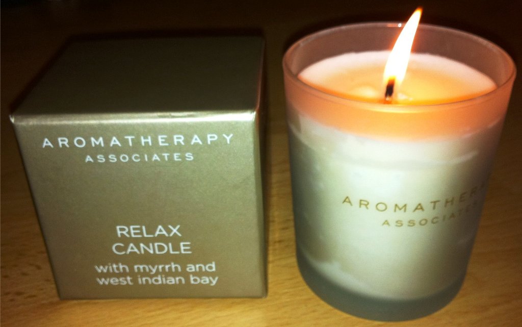 BeautySwot Aromatherapy Associates Relax Candle