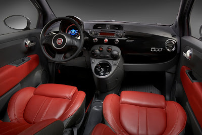The Fiat 500BEV interior is nearly identical to the 500 Abarth