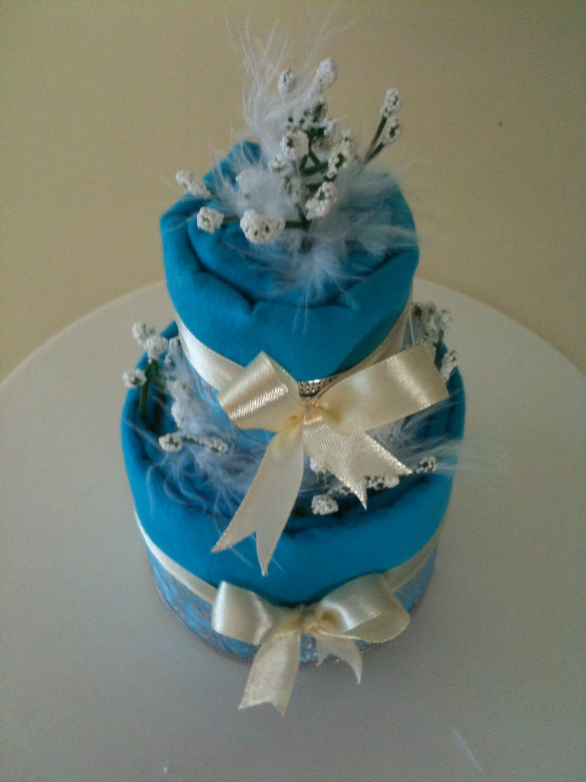 How To Make Bride And Groom Towel Cake How To Make Bride And Groom Towel Cake