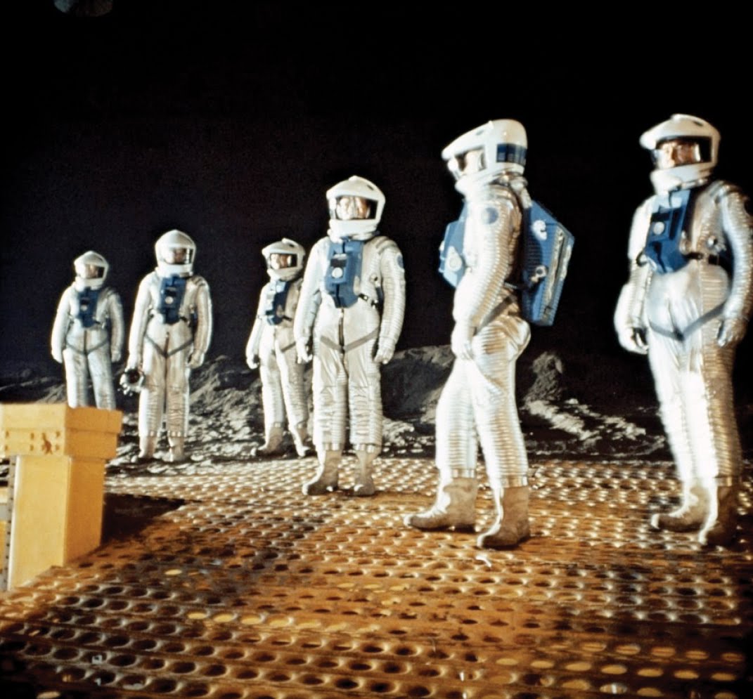 [2001+A+Space+Odyssey+Pic+023.jpg]