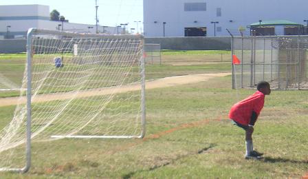 [raye+a+goalie.JPG]