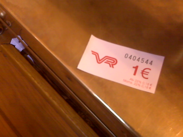 [=?Windows-1252?B?MzcgSGVsc2lua2kuanBn?=-717753]