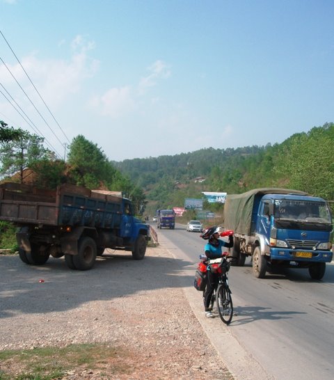 [P4150371.JPG]