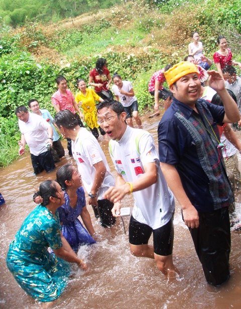 [P4251646.JPG]