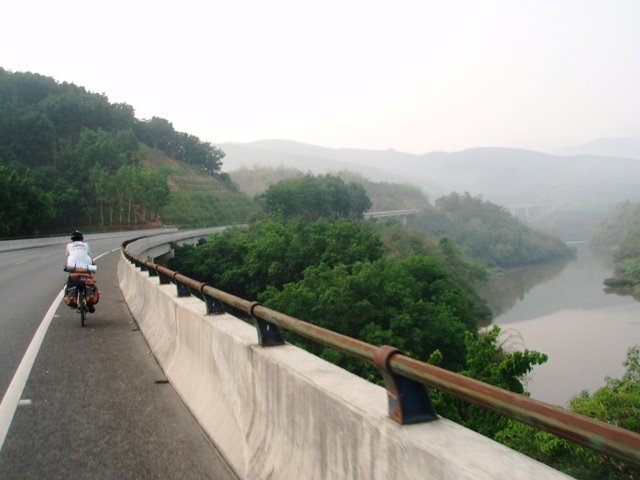 [P4271836.JPG]