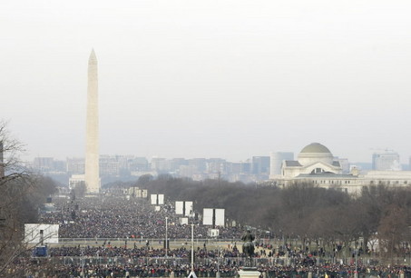 [large_crowds.JPG]