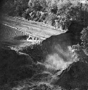 Waterfall in Lake Peigneur