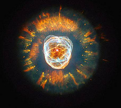 Hubble: Nebulosa NGC 2392,O Esquimó