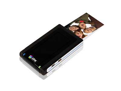 Câmera digital integrada com impressora – ZINK – vista frontal.
