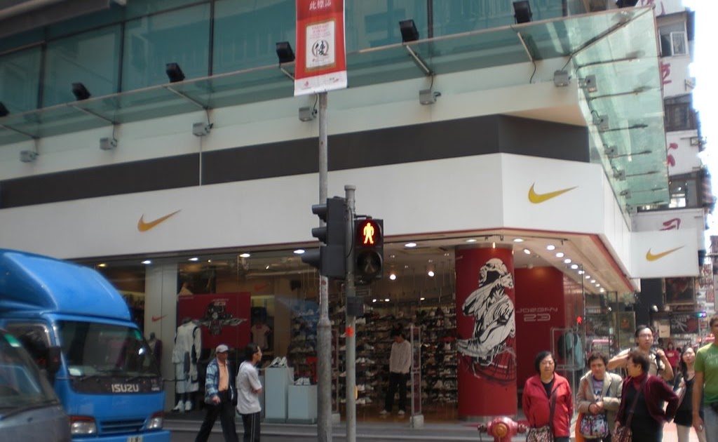 Travellers Shopping Guide shoes in hong kong